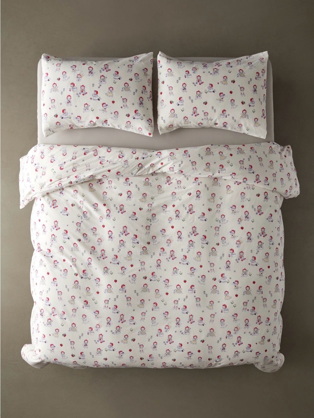 Strawberry Cat Core Duvet Cover Set